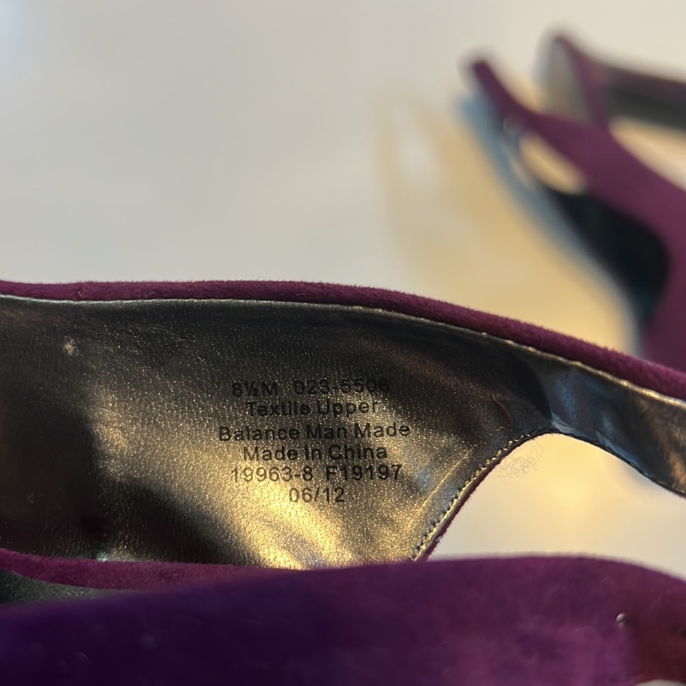 Purple velvet stilettos - Picture 6 of 7